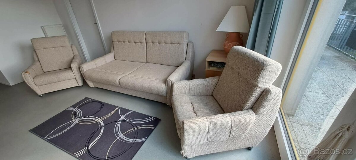 Rozkládací gauč a 2 křesla - 2