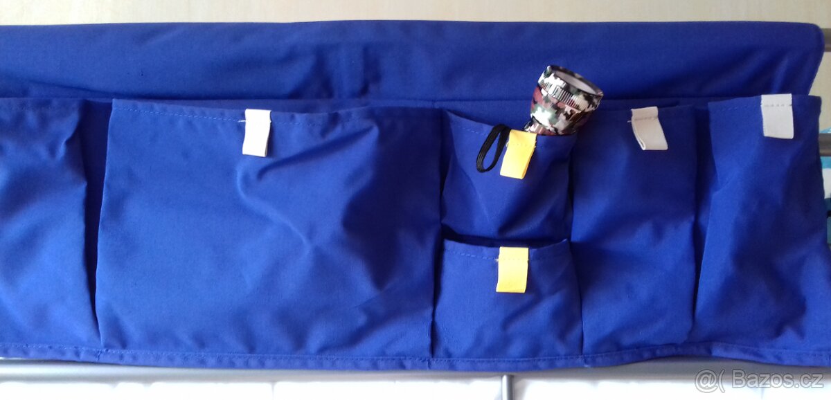 palanda Ikea Svarta se stolem - 2