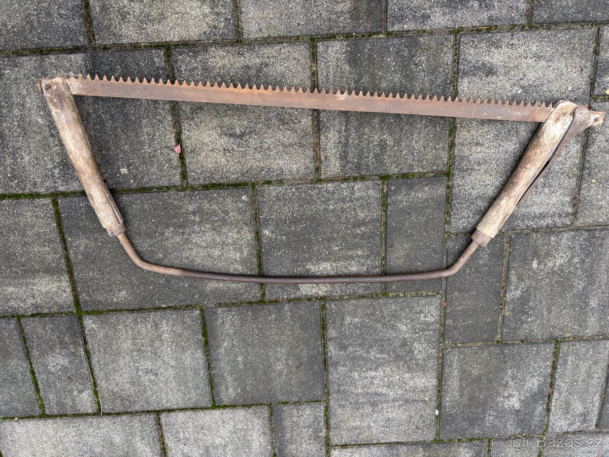 Ruční pila na dřevo - 2