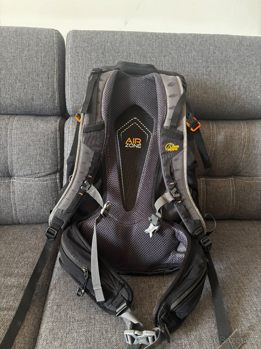 Turistický batoh Lowe Alpine 30L - 2