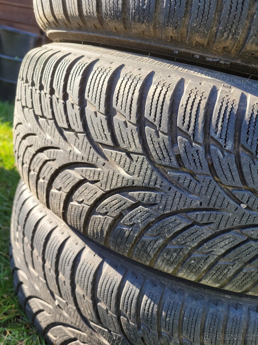 Zimní pneu 195/65 R15 - 2