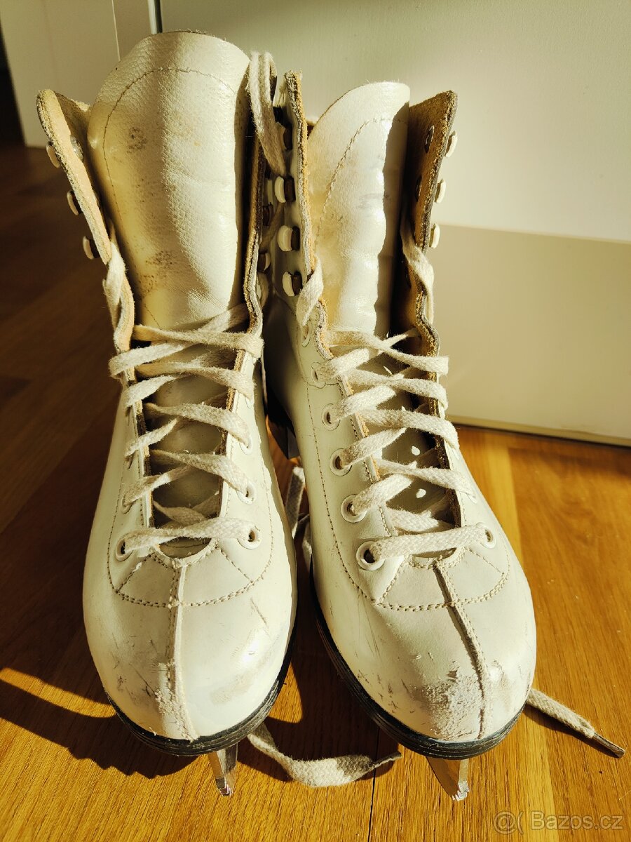 Dívčí brusle 34 - 2