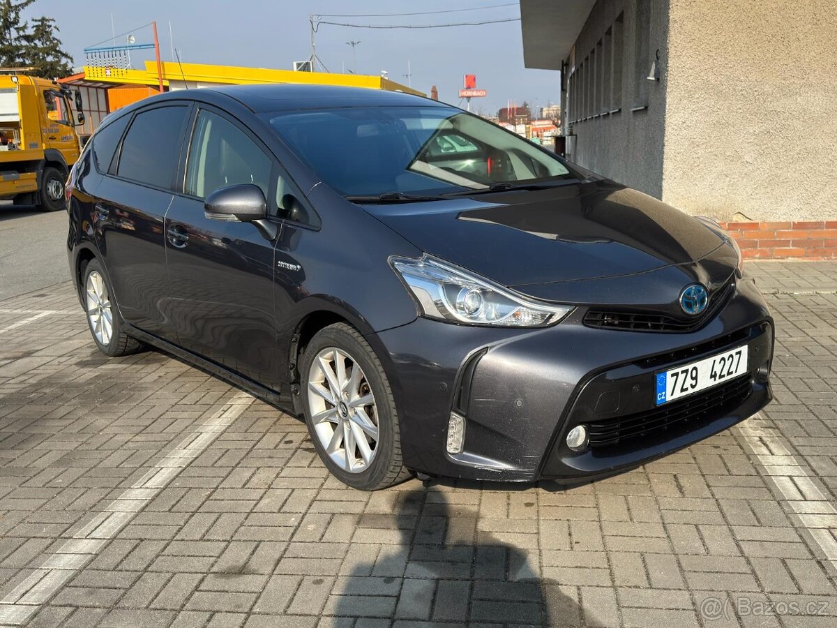 Prodám Toyota Prius plus 1.8i benzín, r.v. 2/2016 - 2