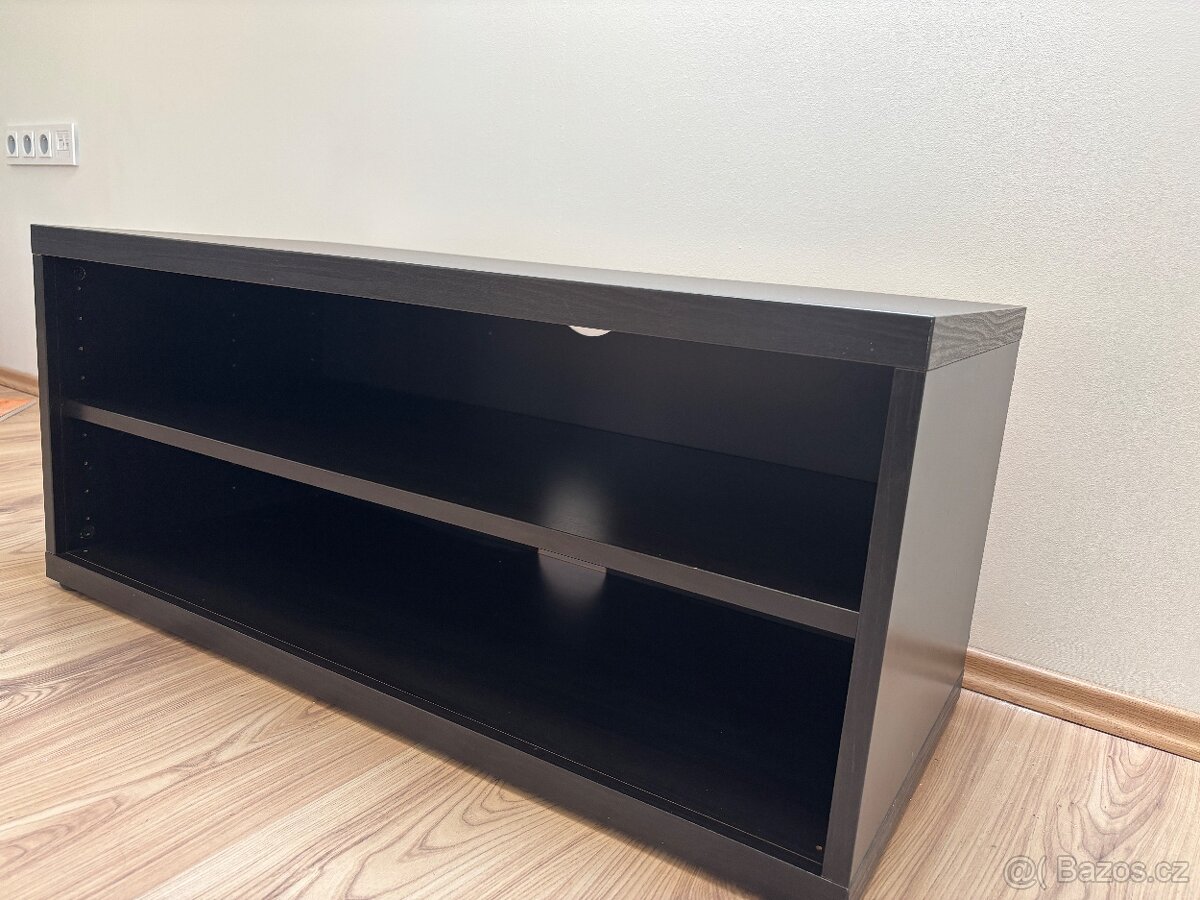 Skříň pod televizi - 2