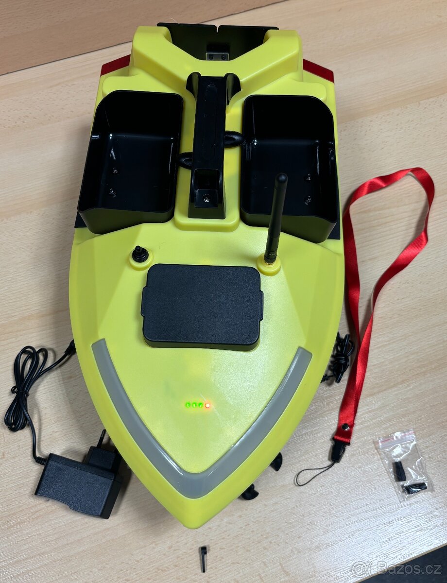 Tříkomora loďka s GPS s baterií 12000mAh včetně obalu - 2