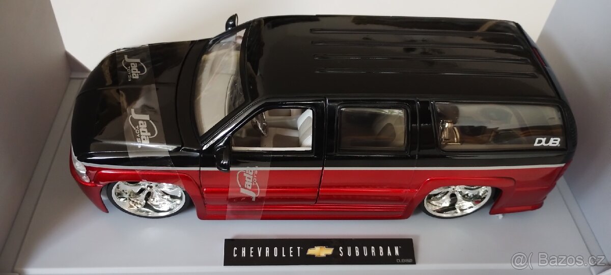 Chevrolet SubUrban 1/18 tuning - 2