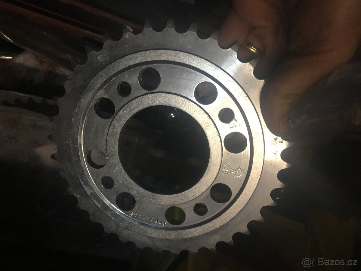 JTR247-36 řetězová rozeta zadní HONDA CB 400 Nová - 2