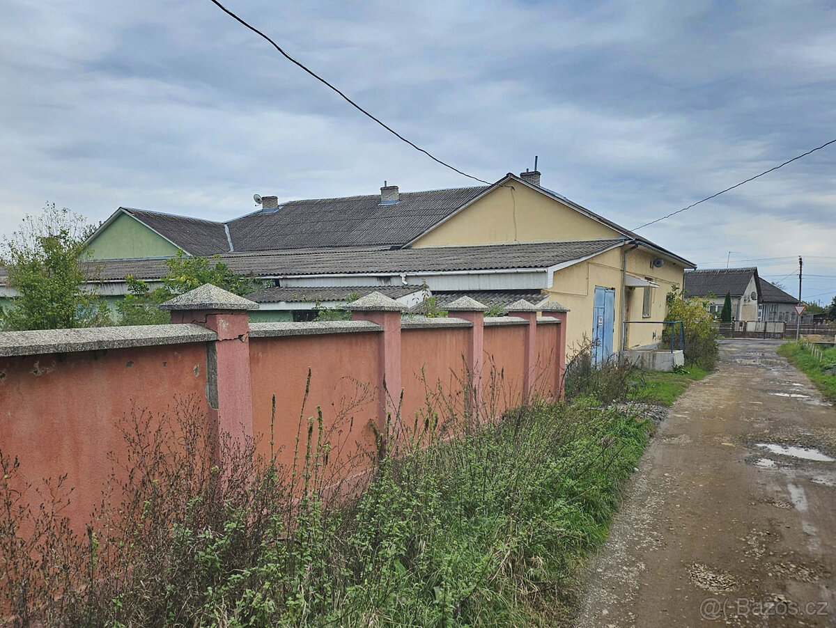 Prodej komerčního objektu u Užhorodu, Ukrajina – blízko hran - 2