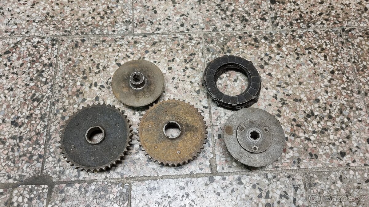 Spojky Jawa a ČZ - 2