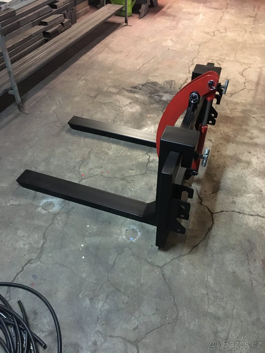 Malotraktor vidle s přidržovačem - 2