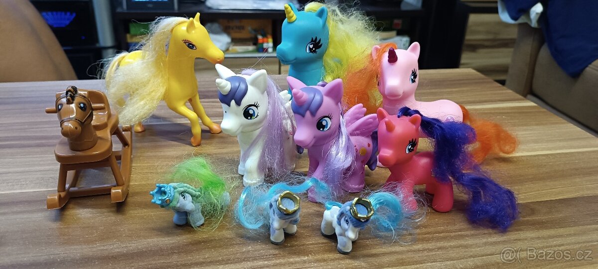 Poníci a jednorožci - 2