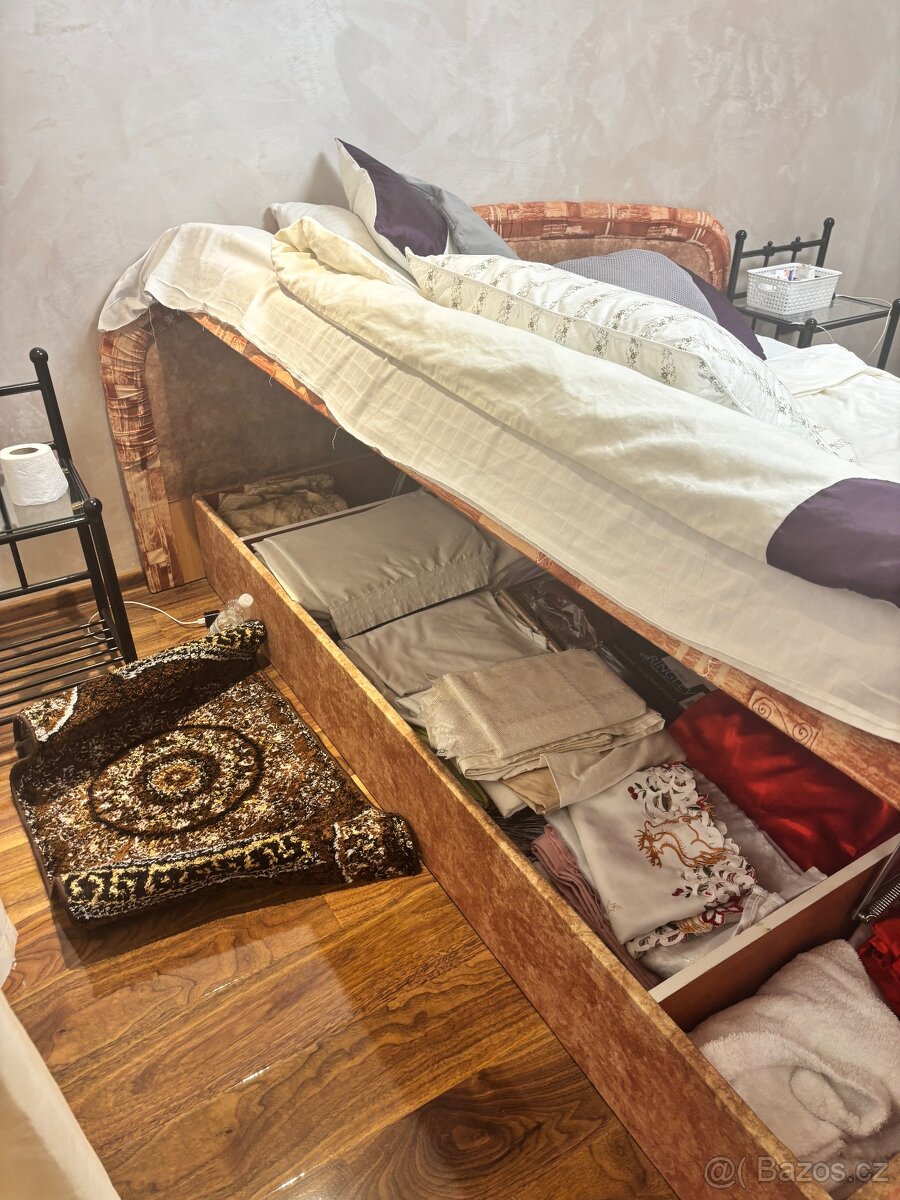 Valendova postel - 2