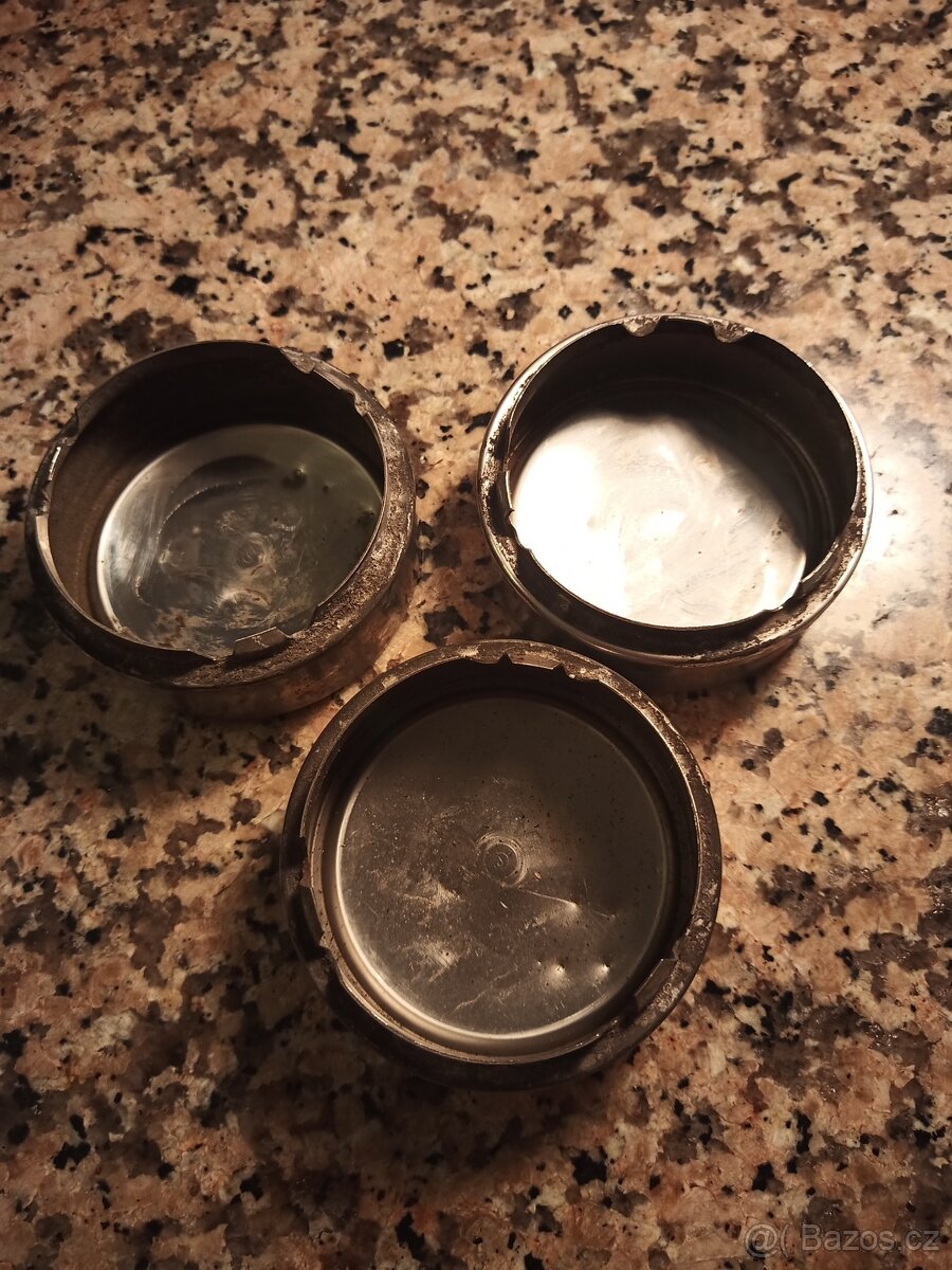 BMW E30 puklice Středová díra 72,6 mm - 2