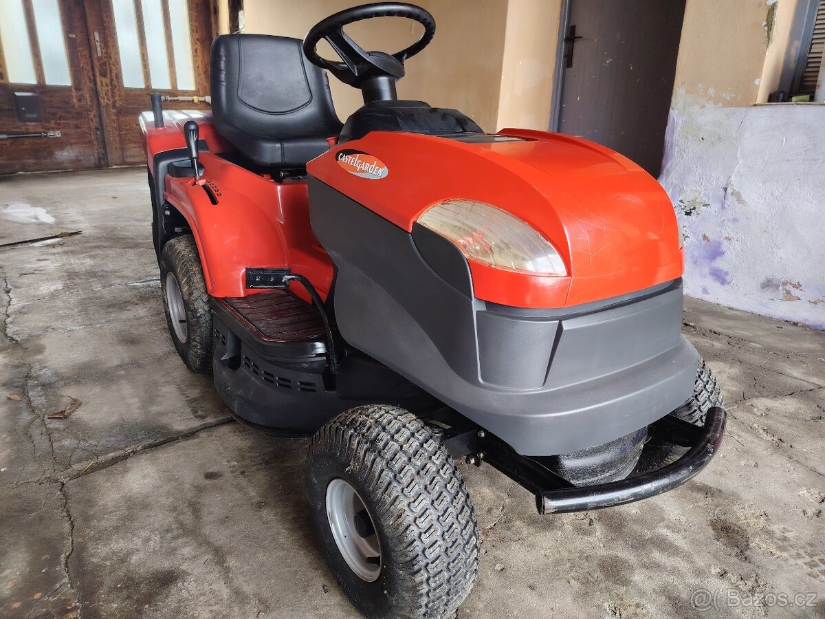 Prodám zahradní traktor castelgarden - 2