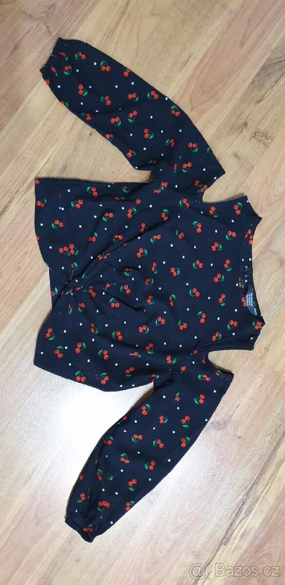 Set 2x kraťásky+ 1x minisukně+ halenka - 2
