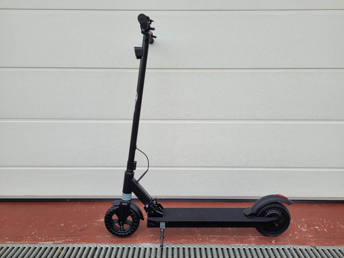 Elektrická koloběžka Eljet Milano černá - 2