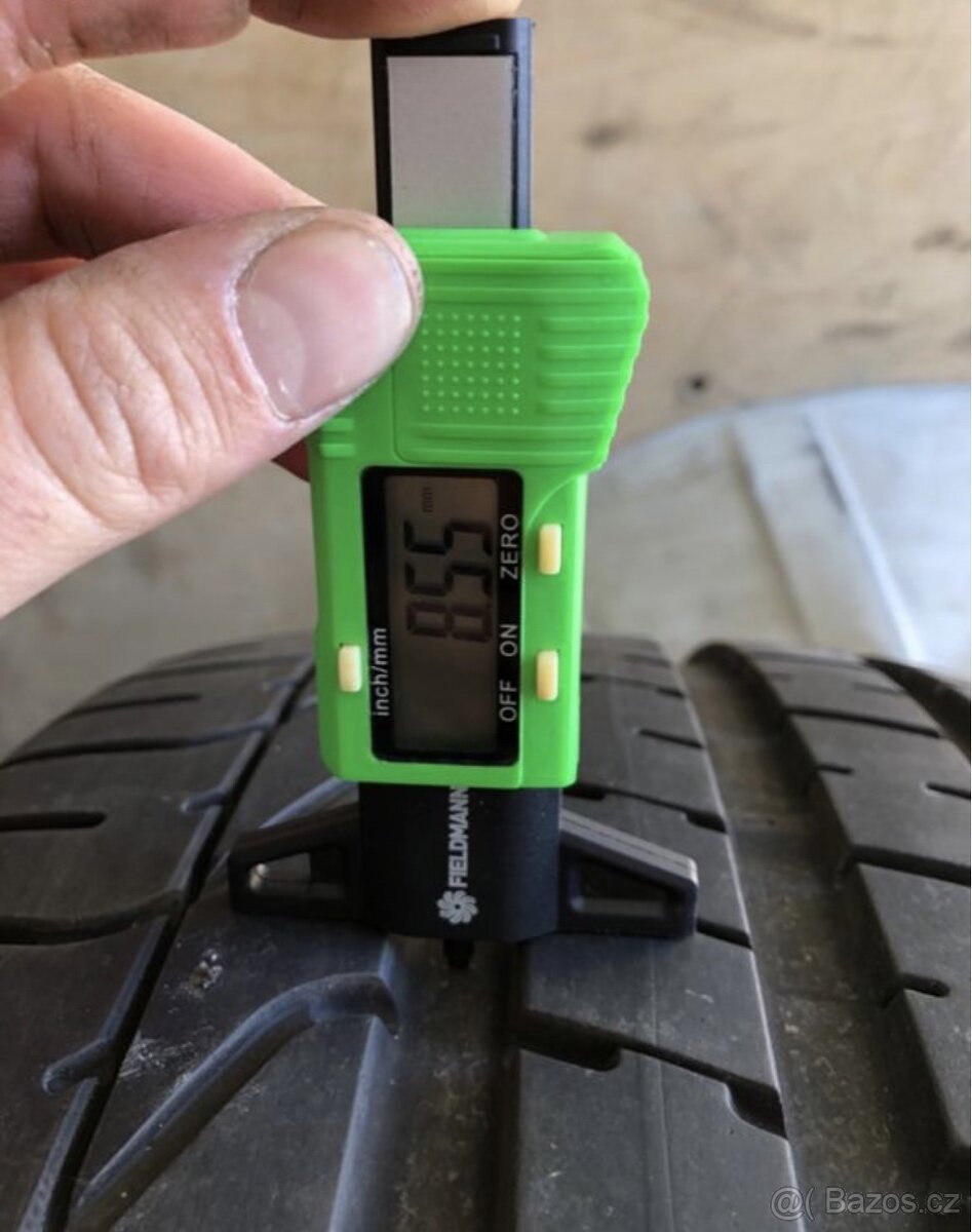 1ks 255/40/18 99Y Pirelli P zero - 2