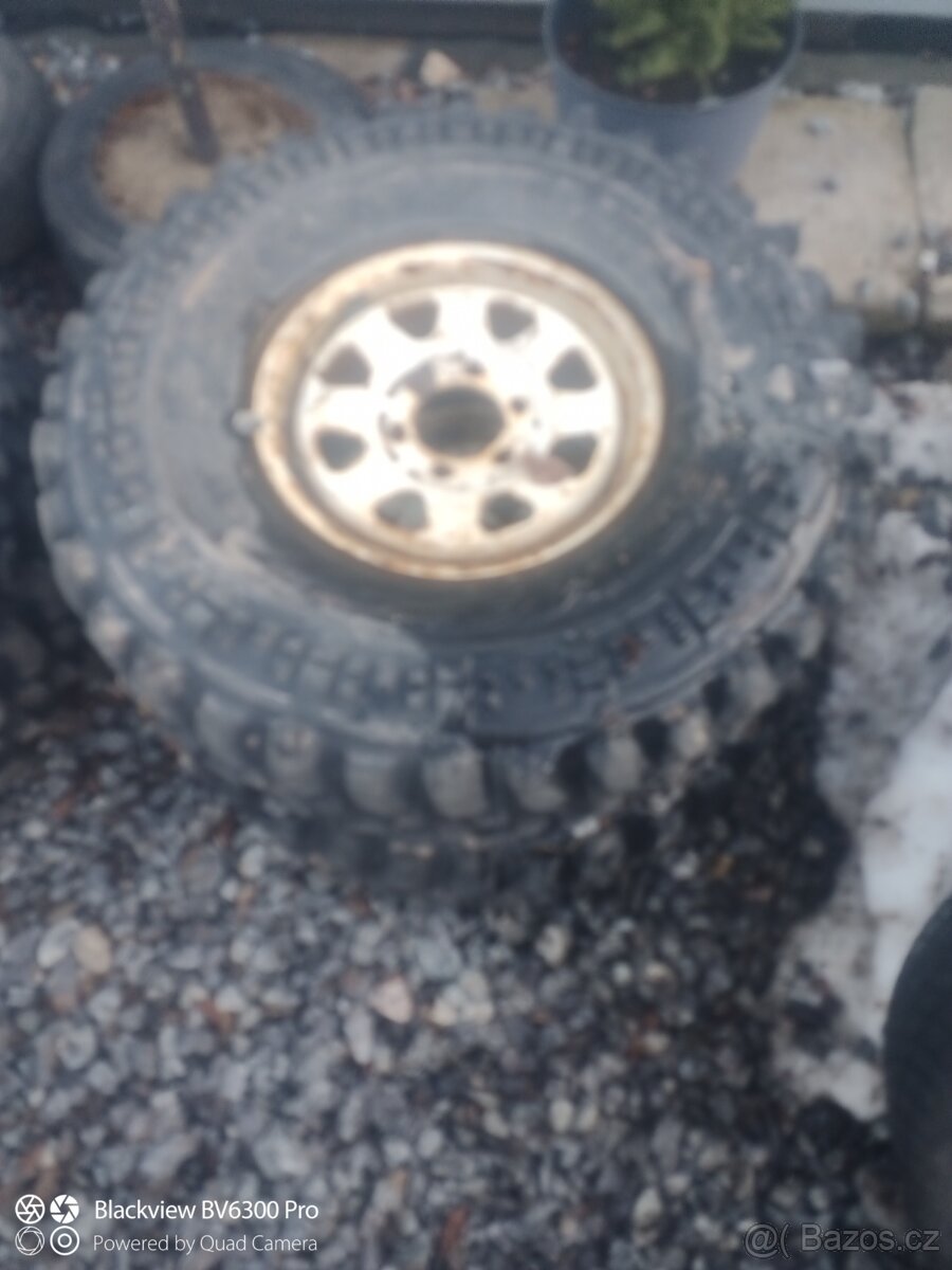Kola na offroad, traktor atd. - 2