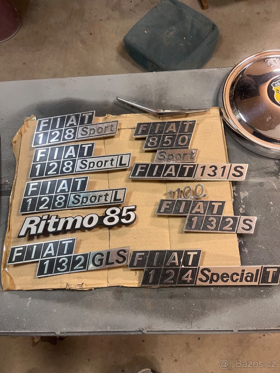 Štítky, emblémy Fiat - 2