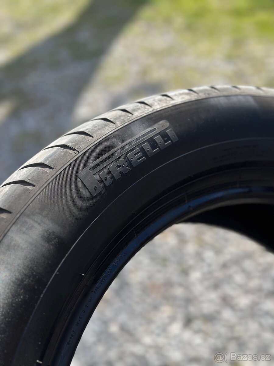 235/55/18 Pirelli Scorpion - 2