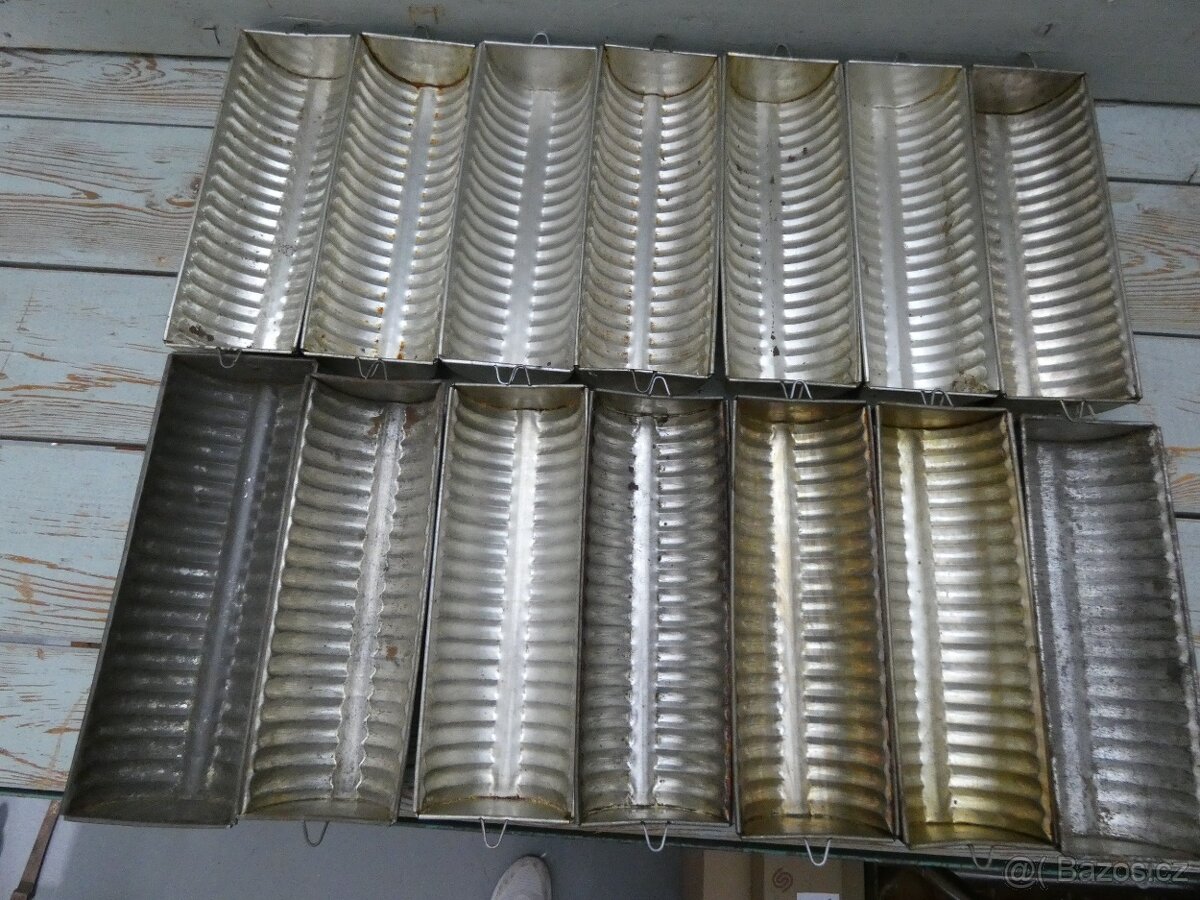 Retro formy na pečení - 2