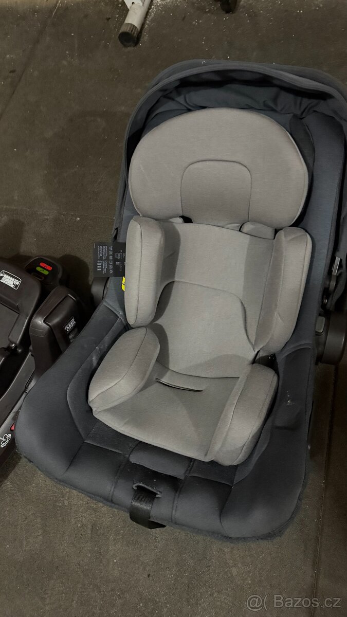Autosedačka NUNA Pipa Next + ISOFIX - 2