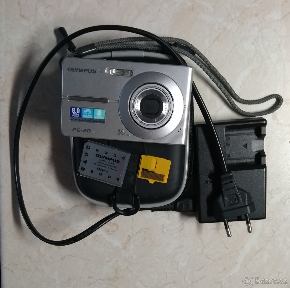 Fotoaparát digitálny Jenoptik a Olympus - 2