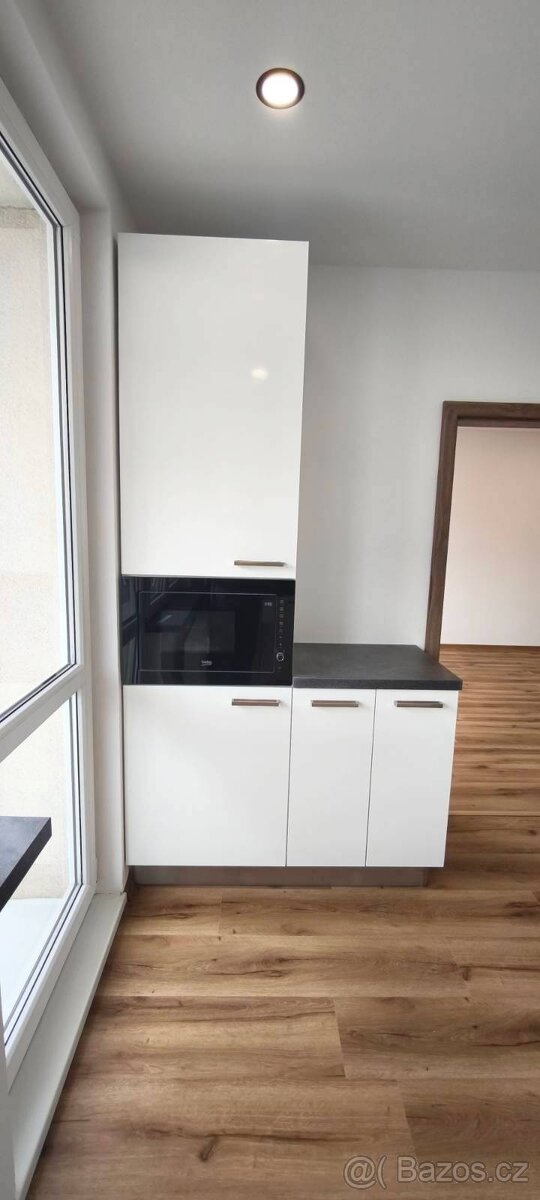 Zrekonstruovaný byt 2+1 - 2