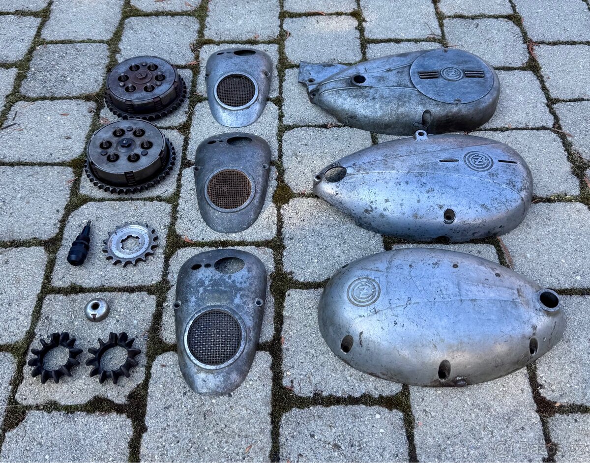 ČZ 125 B T 125 150 C, kývačka - díly motoru - 2