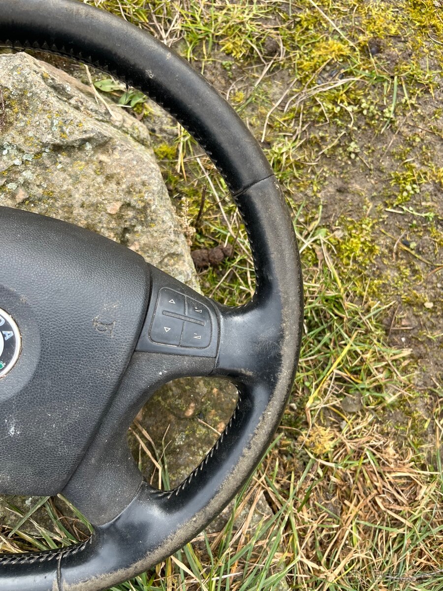 Volant Škoda Octavia II - 2