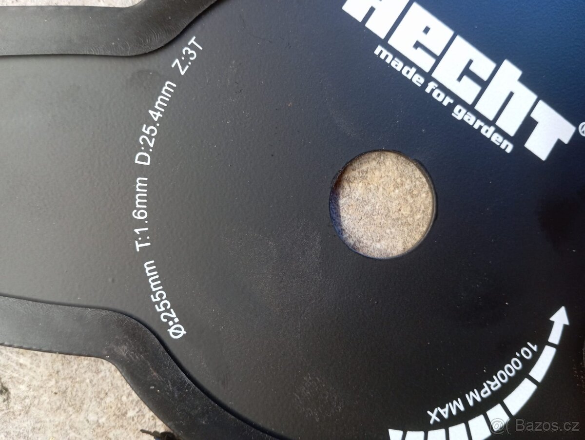 NŮŽ NA KŘOVINOŘEZ - 2