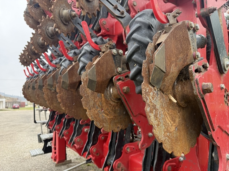 NO-TILL sejací stroj Sumo DD 6 GF - 2