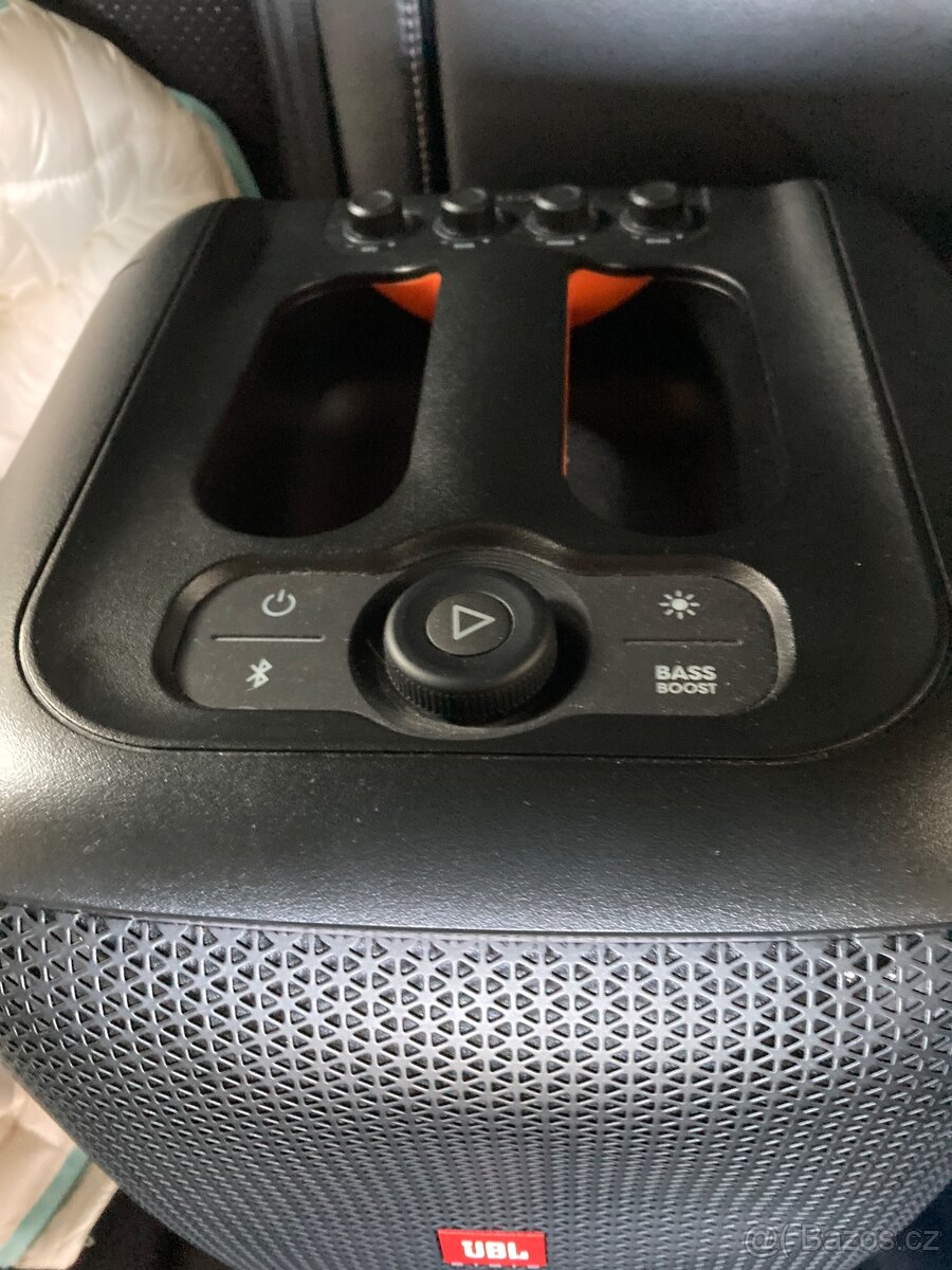 JBL Bluetooth reproduktor - 2