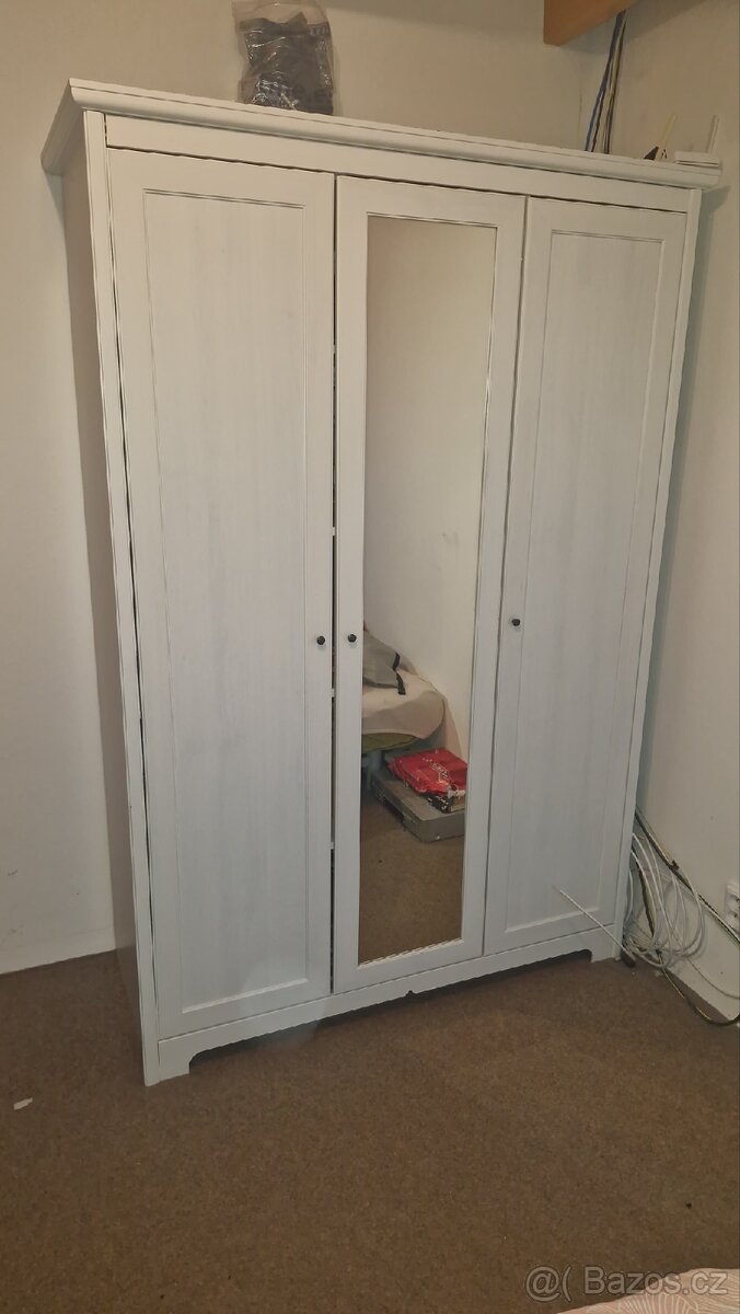 Starší nábytek - 2