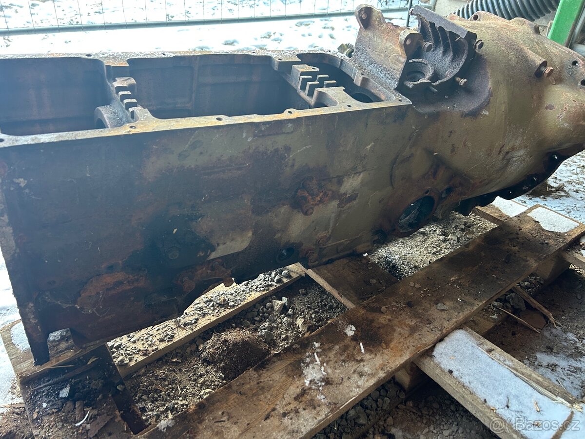 Zetor obal převodovky 4011/4511 - 2