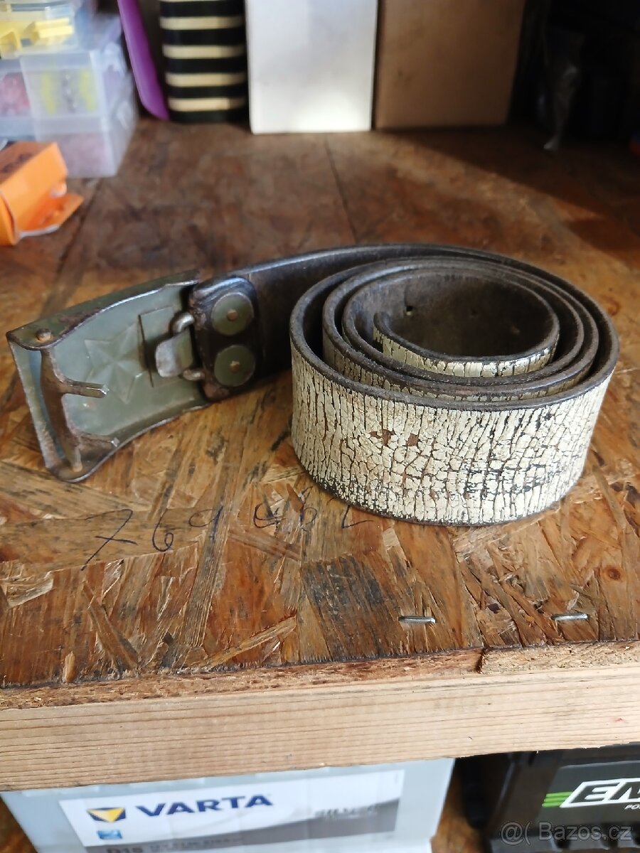 starý vojenský opasek - 2