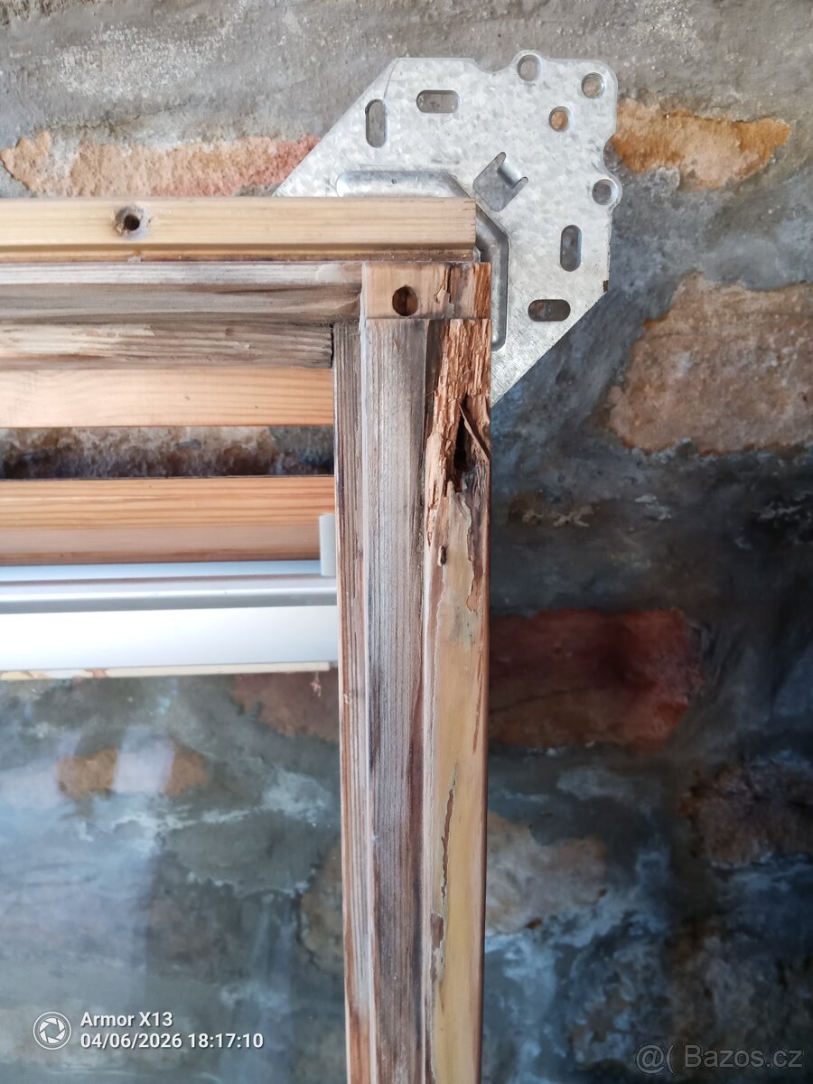 Střešní okno Velux - 2