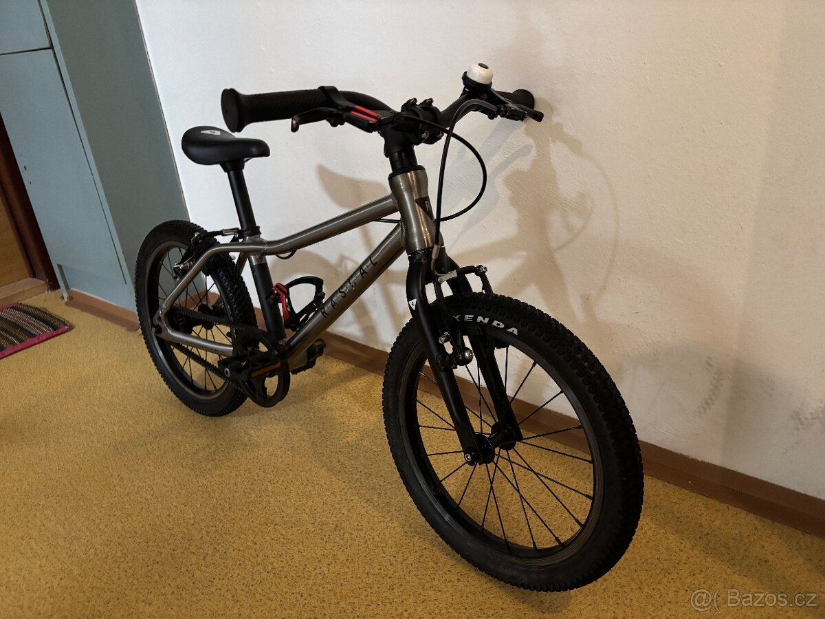 Rascal 16 Titanium - po servisu / lehké dětské kolo - 2