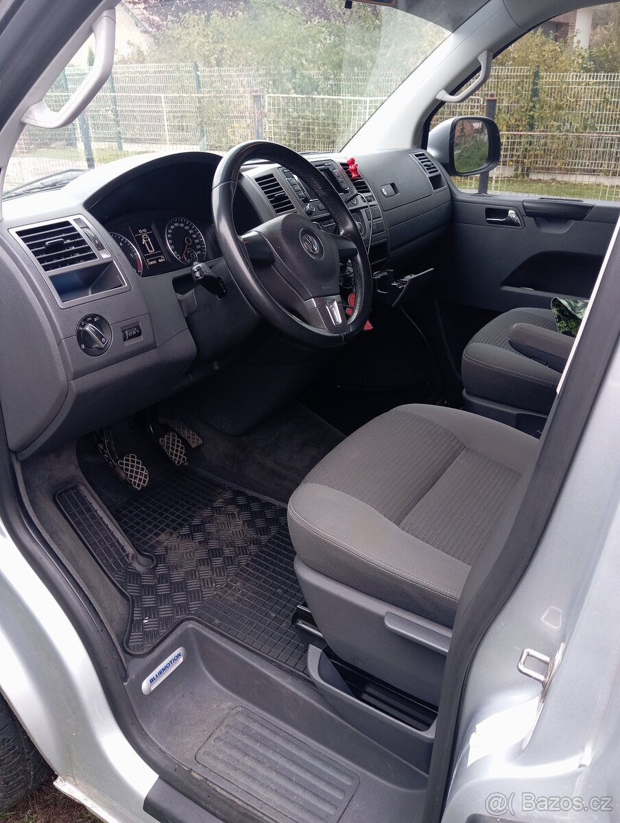 VW Multivan T5.1 - 2