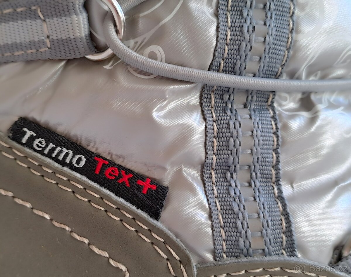 Zánovní nepromokavé dívčí zimní boty vel. 35 - 2