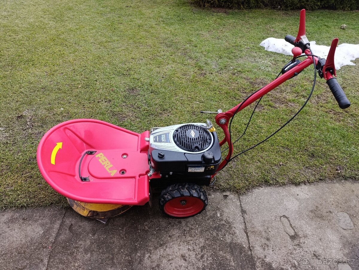 BUBNOVÁ SEKAČKA PERLA. - 2