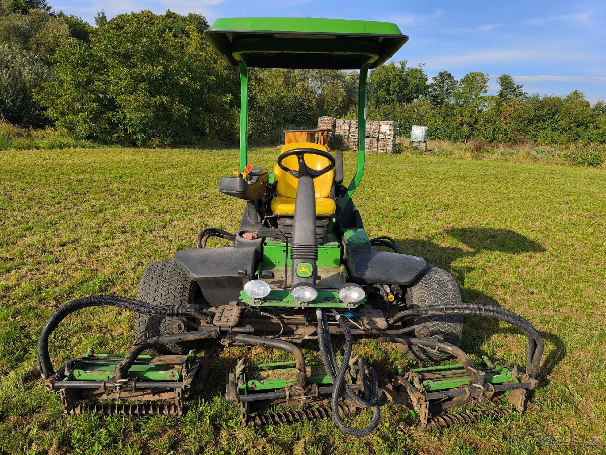 John Deere 8700 vřetenová sekačka - 2