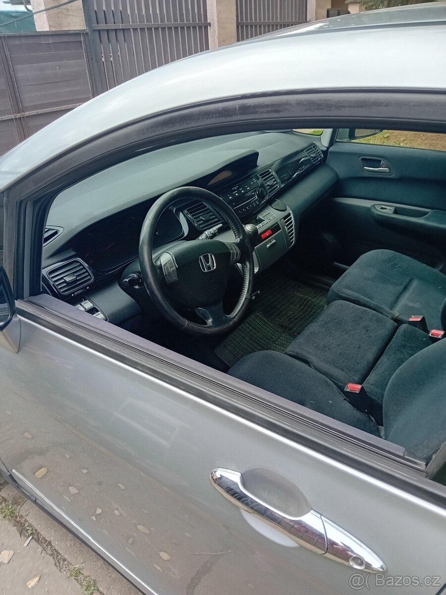 Honda FR-V 2,2 i-CDTi r.v.2005 - 2