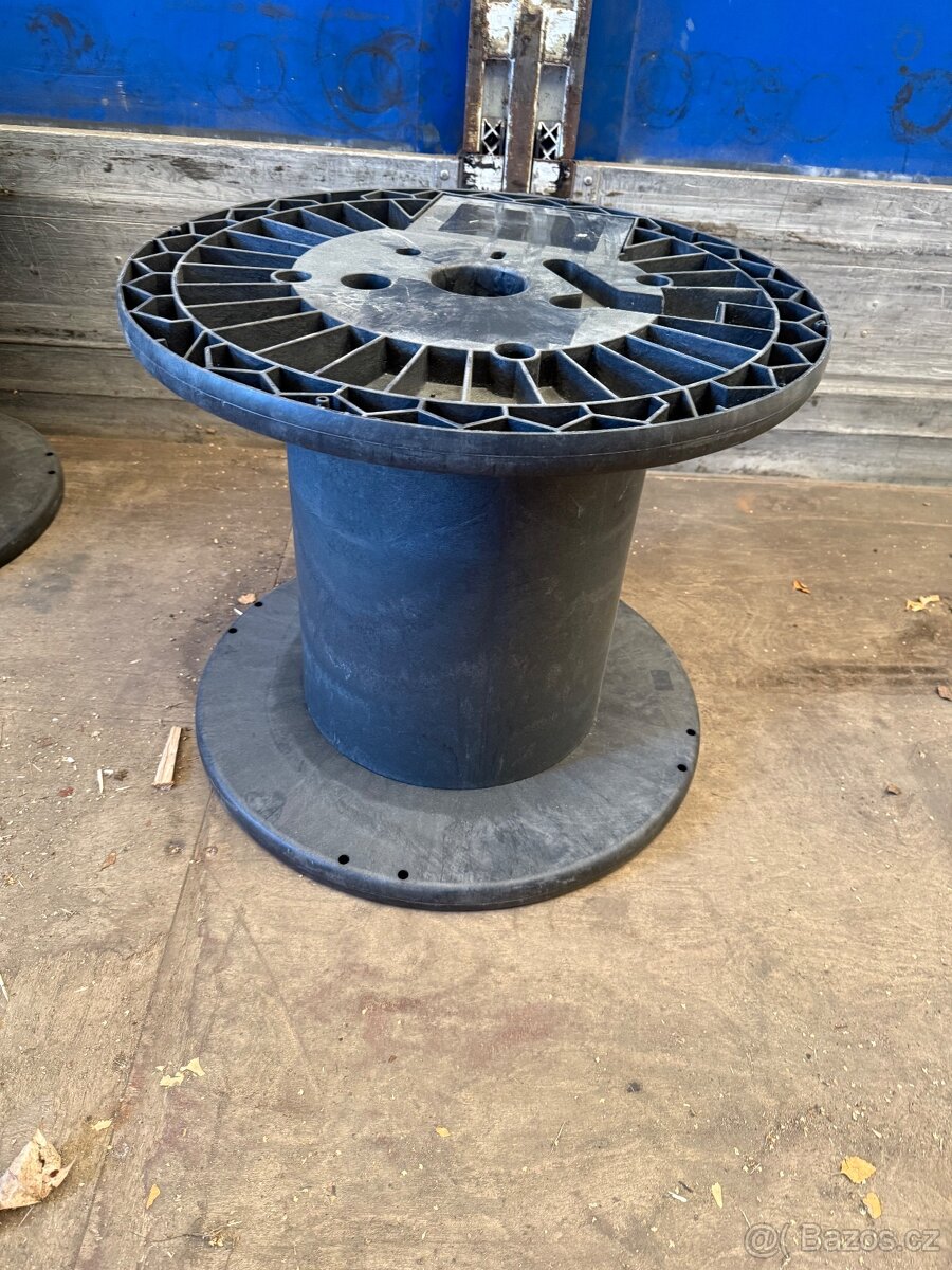 Špulky,cívky malé lehké - 2