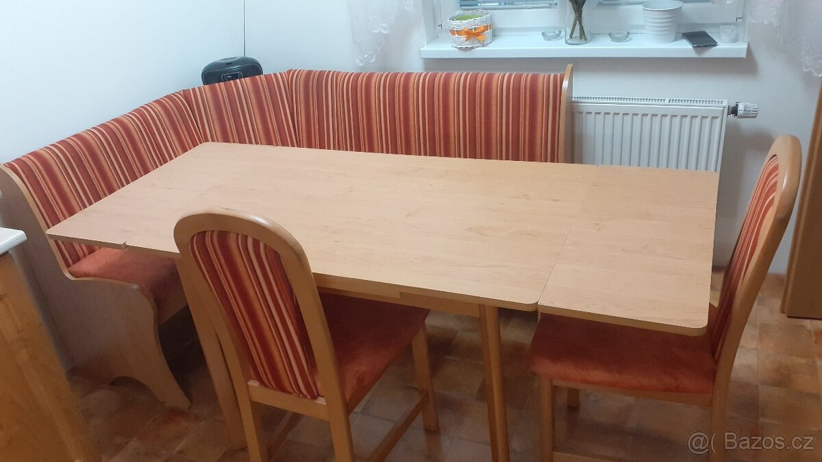 Rohová jidelni sestava - 2