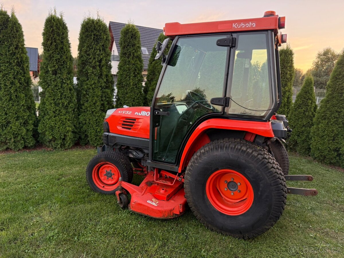 Malotraktor Kubota STV32 - 2