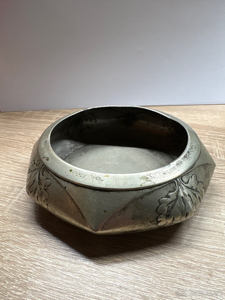 Starožitný postříbřený popelník - 2