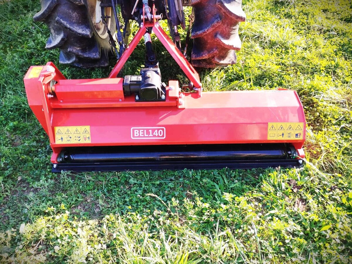 Kladívkový mulčovač 140cm s kardanem - 2