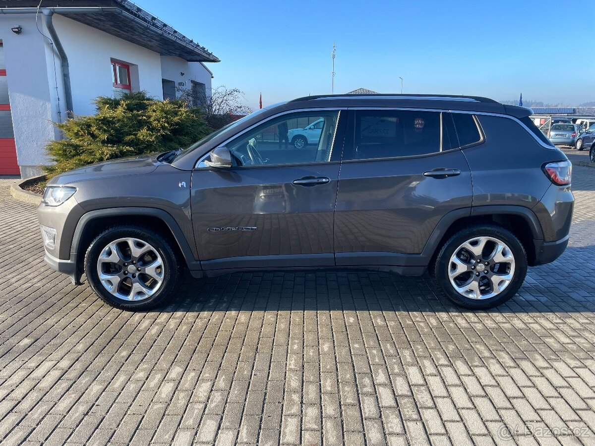 JEEP COMPASS 1,6 Mjet Limited bez koroze 08/2020 - 2