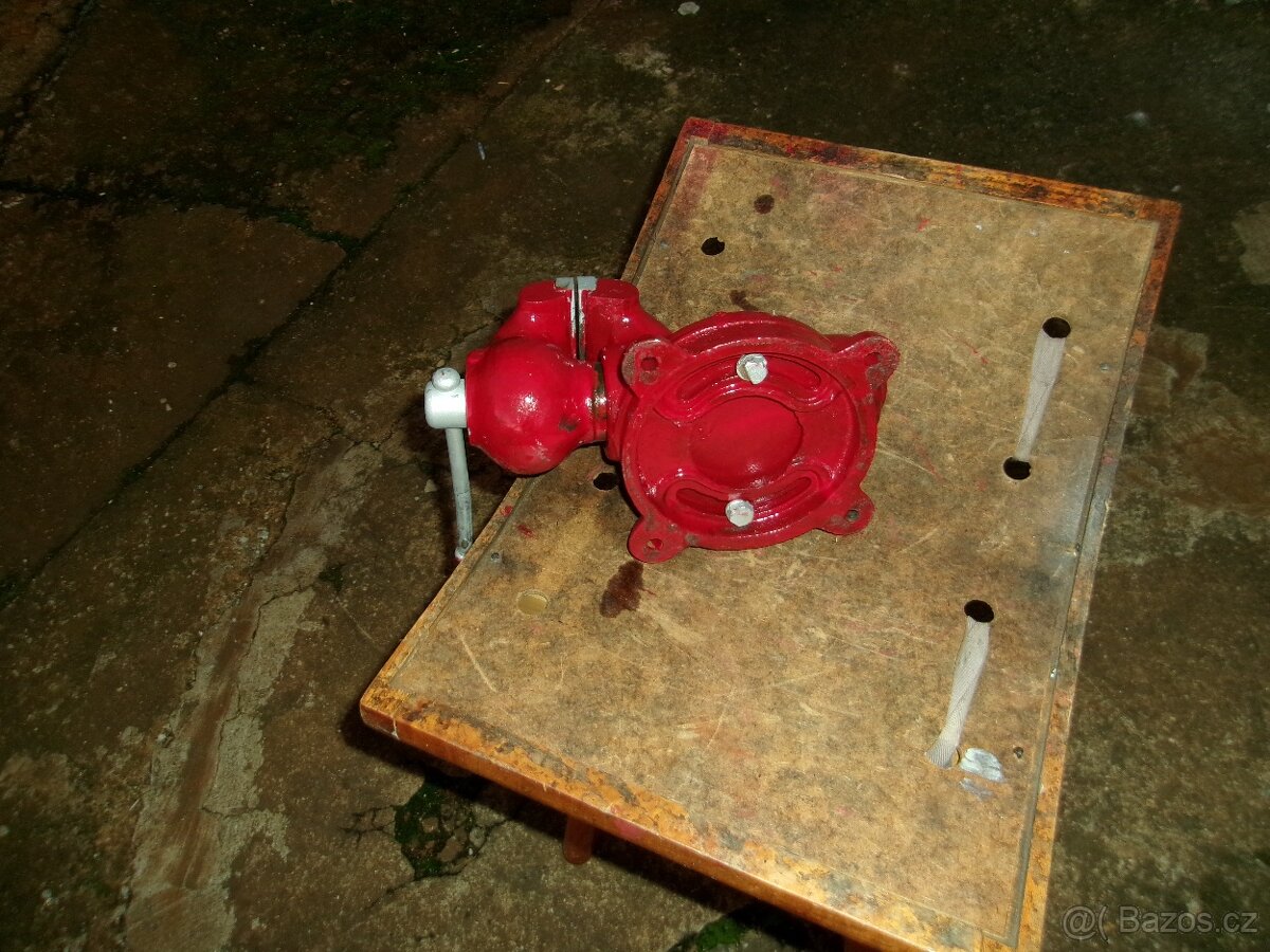 svěrák york 80 - 2